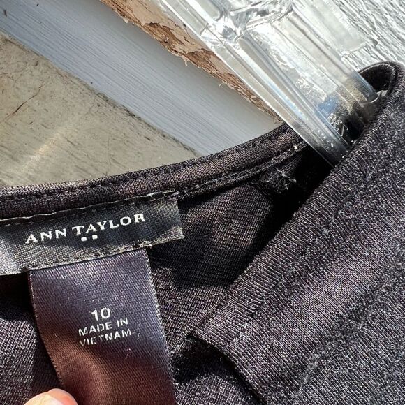 Ann Taylor Sheath Dress - Picture 6 of 9